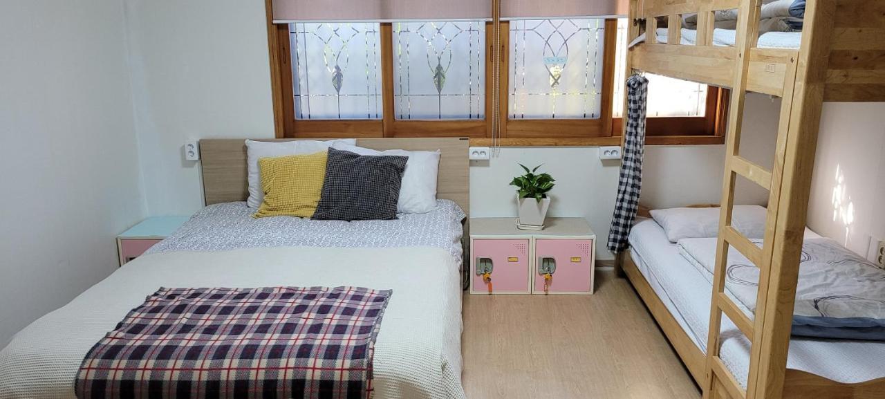 Tongyeong Episode Guesthouse מראה חיצוני תמונה