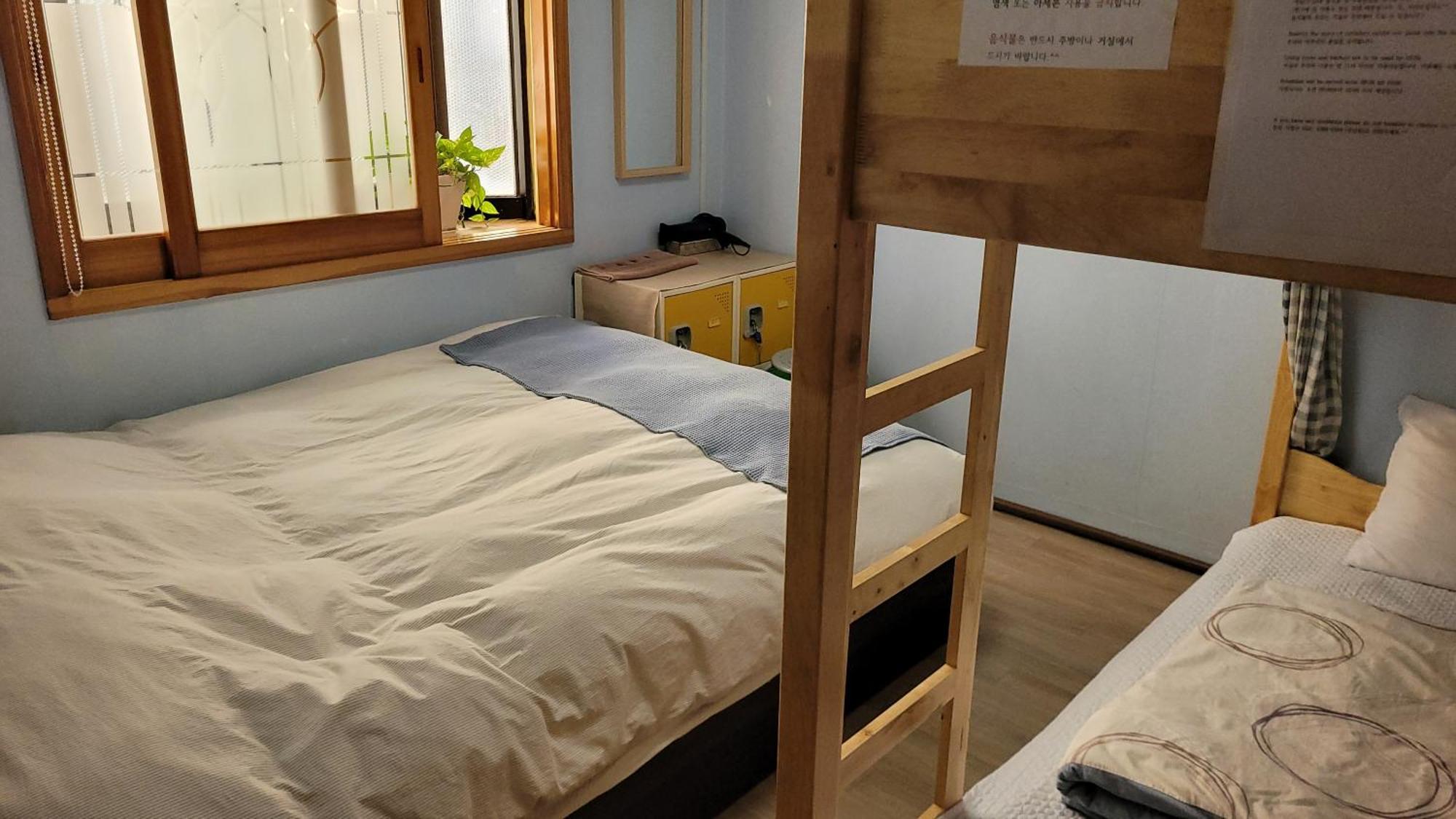 Tongyeong Episode Guesthouse חדר תמונה