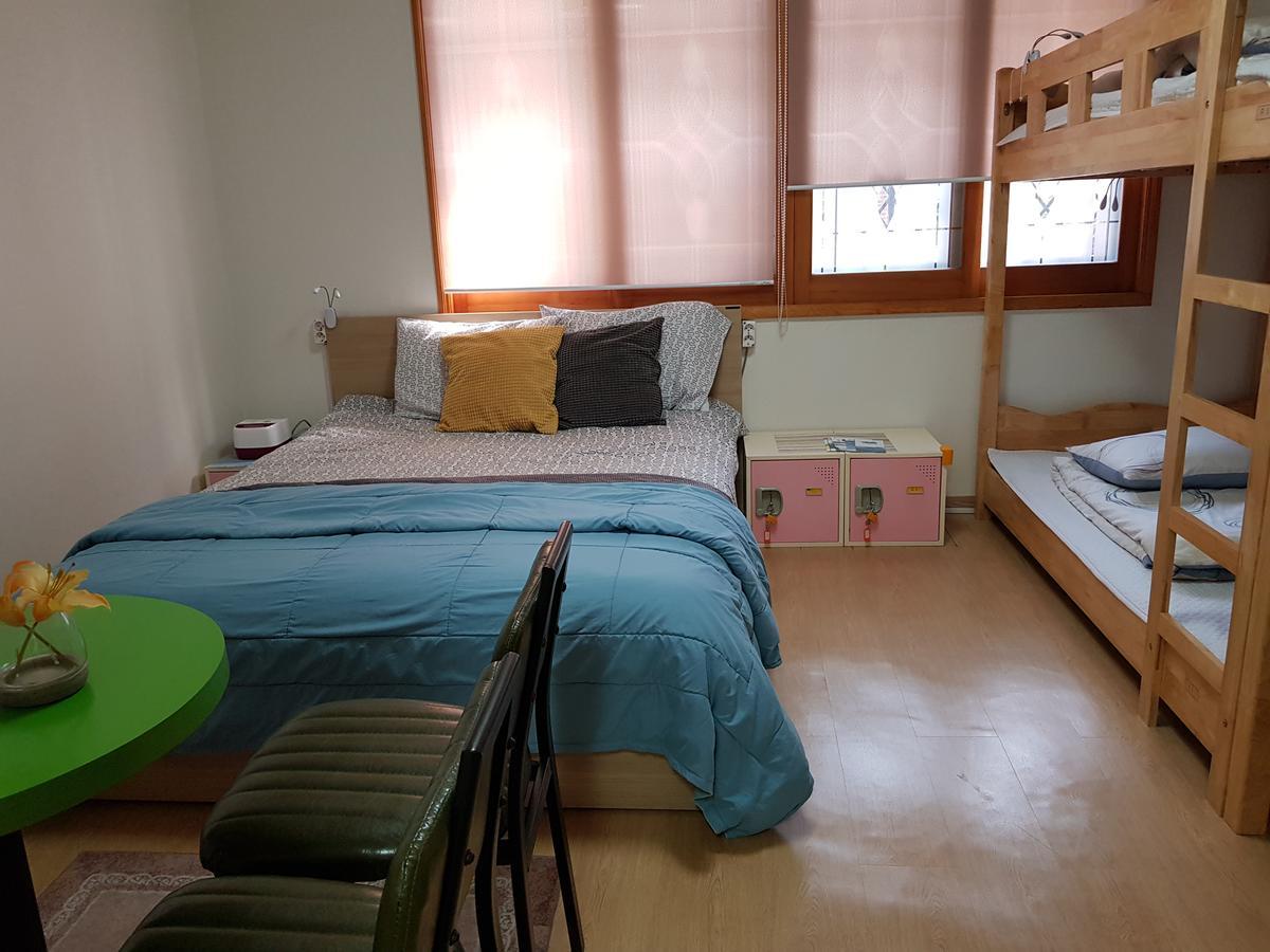 Tongyeong Episode Guesthouse מראה חיצוני תמונה