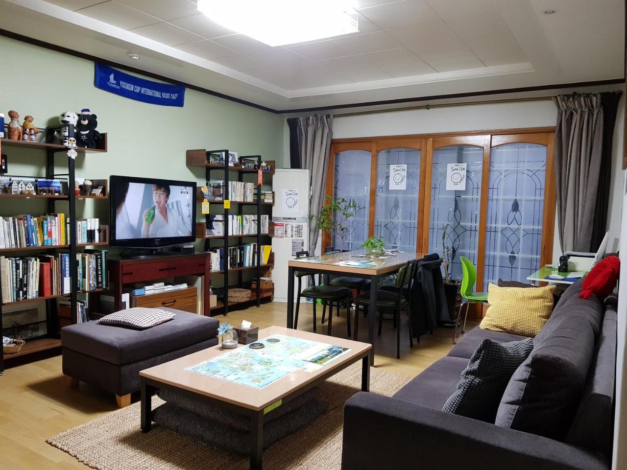 Tongyeong Episode Guesthouse מראה חיצוני תמונה